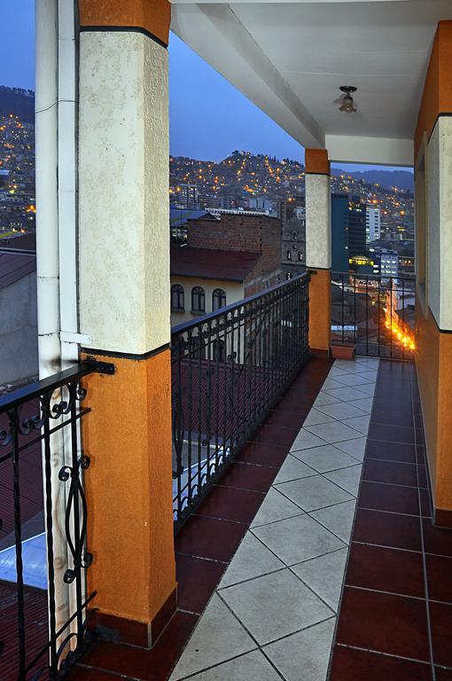 Hotel Fuentes La Paz Buitenkant foto
